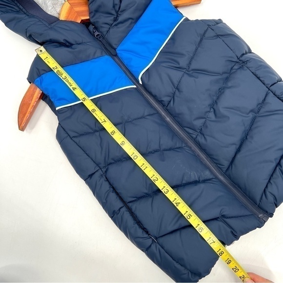 M&S London Studio Boy's Blue Hooded Puffer Vest Size 8-9 - Picture 12 of 12